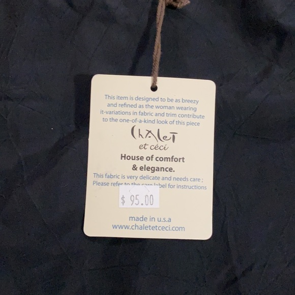 Chalet Tunic - Picture 2 of 4